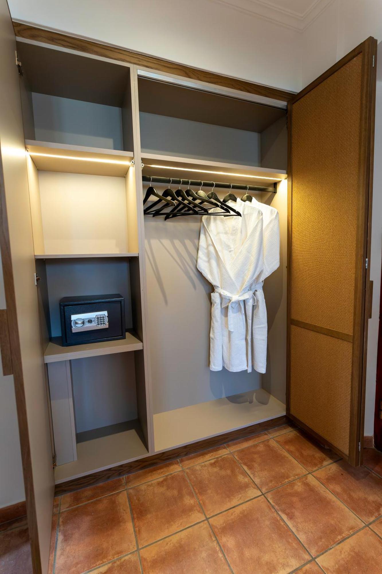 Alkionides Hydra Hotel Ngoại thất bức ảnh